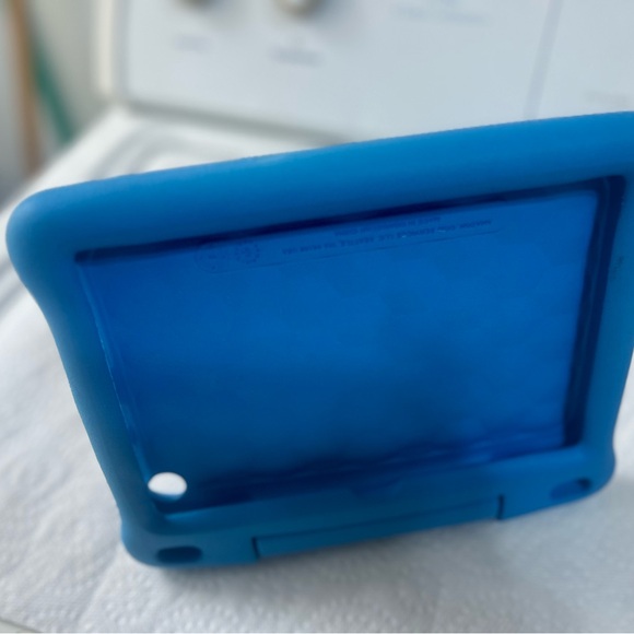 Amazon Blue Tablet Case - Picture 4 of 4